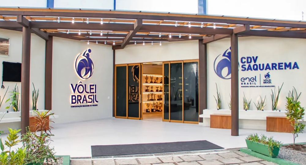 Recepção e restaurante também foram reformados Recepção e restaurante também foram reformados