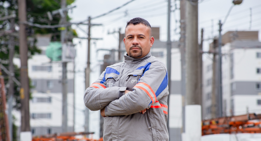 Alan chegou na Enel há menos de um ano e almeja crescer na empresa Alan chegou na Enel há menos de um ano e almeja crescer na empresa