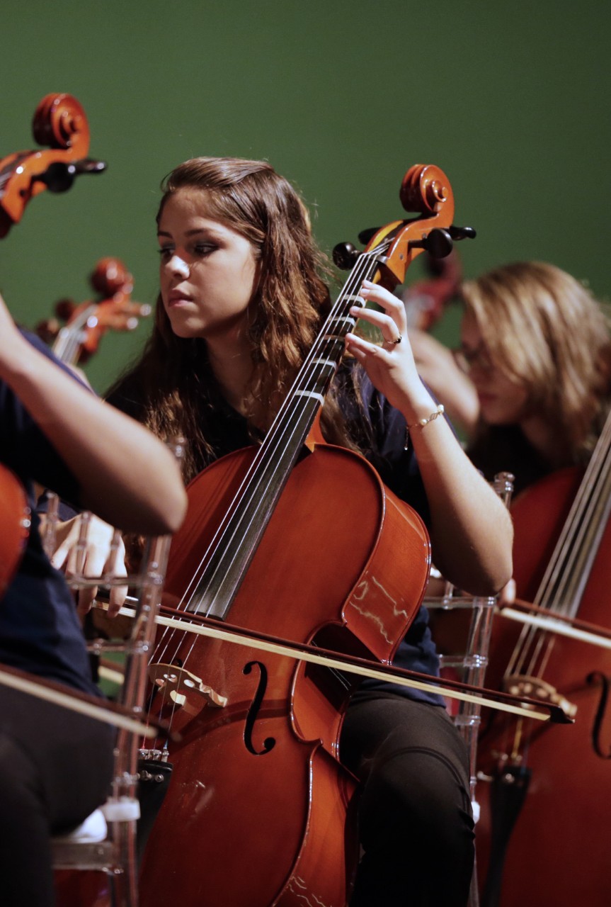 Orquestra Jovem de Goiás: empresa apóia projeto social de música. 